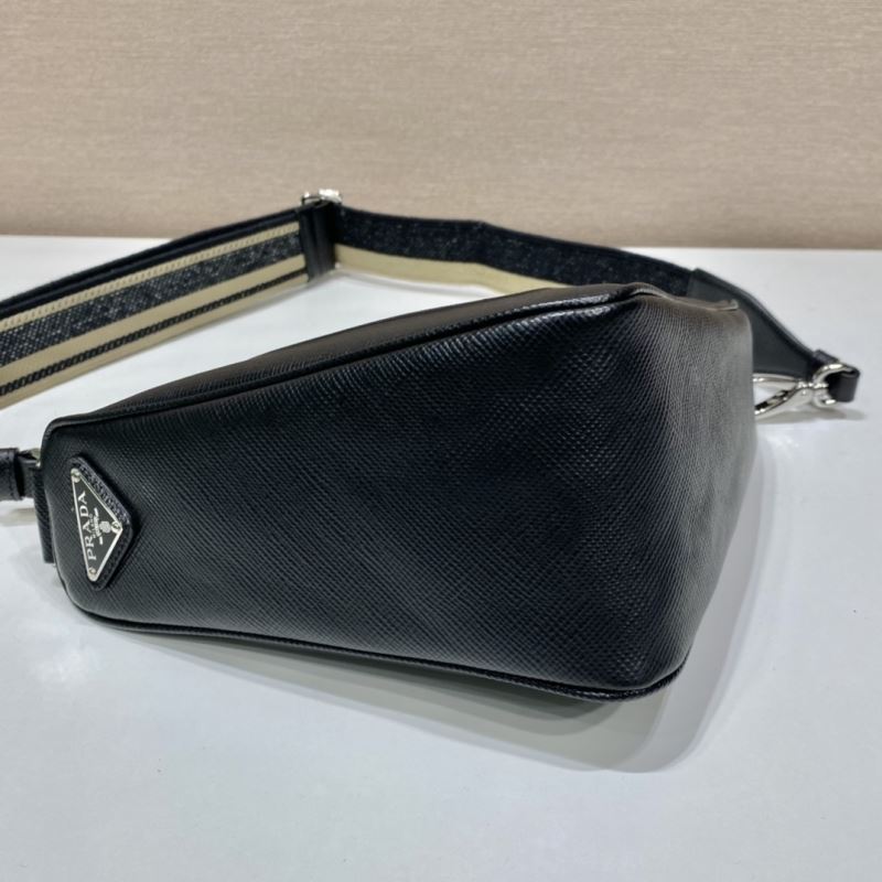 Pra*a triangle pouch